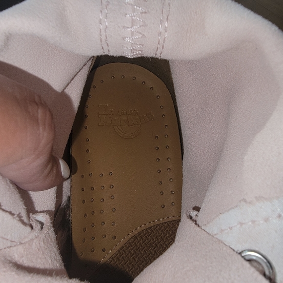 Dr. Martens Tie-Dye Print in Shades of Pastel Pink and White - Picture 11 of 16